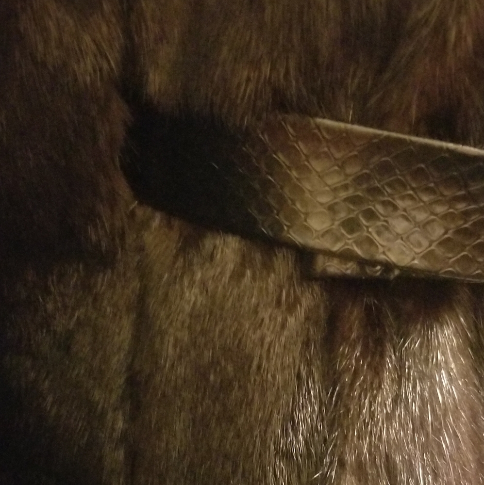 Mink Jacket/Belt Not Included - Picture 14 of 16
